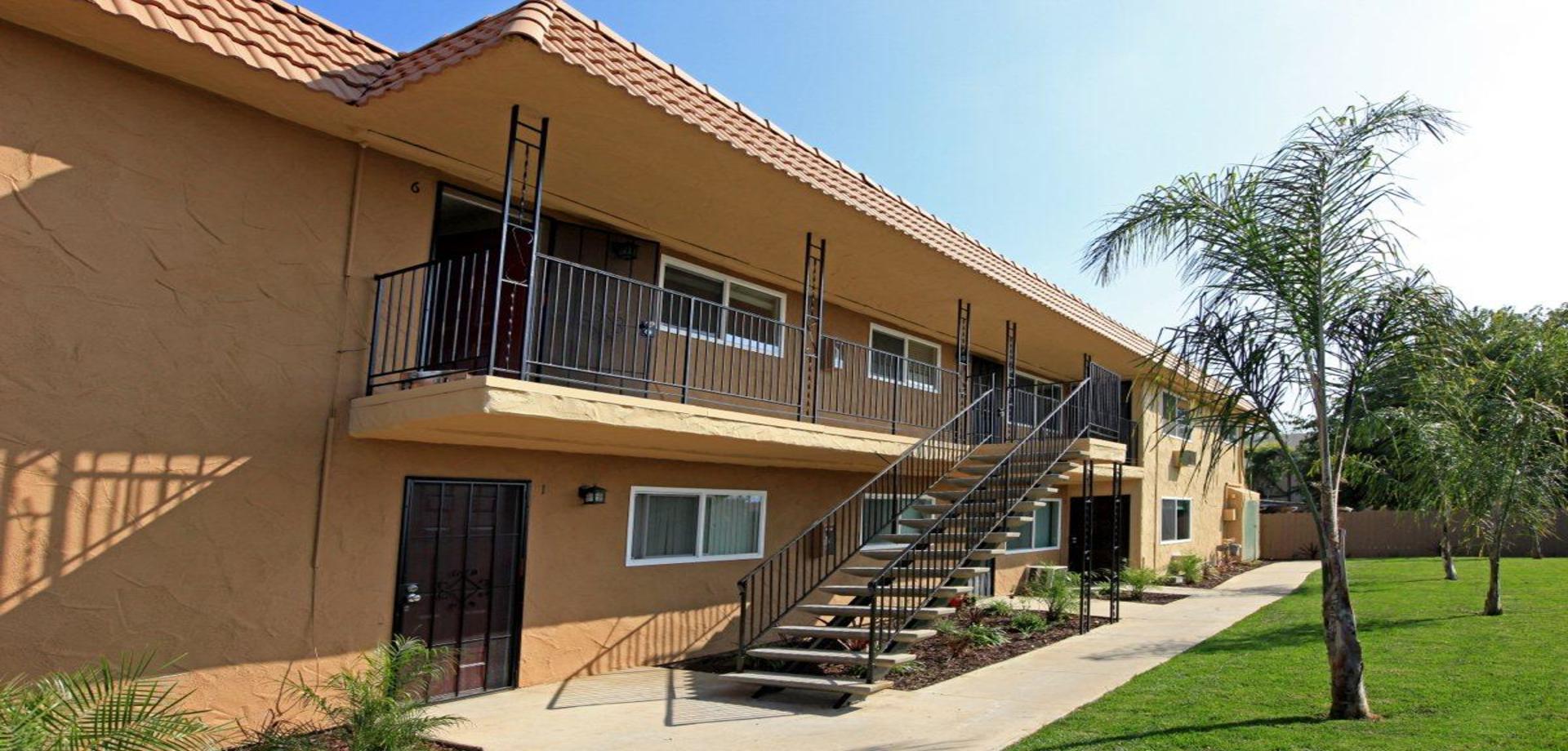 Maple View Apartment Homes Apartments In Lakeside Ca